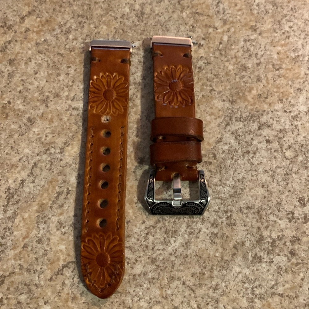 Beautiful leather band for Fitbit Versa 2, 3, 4, Sense 2, and Special Edition.